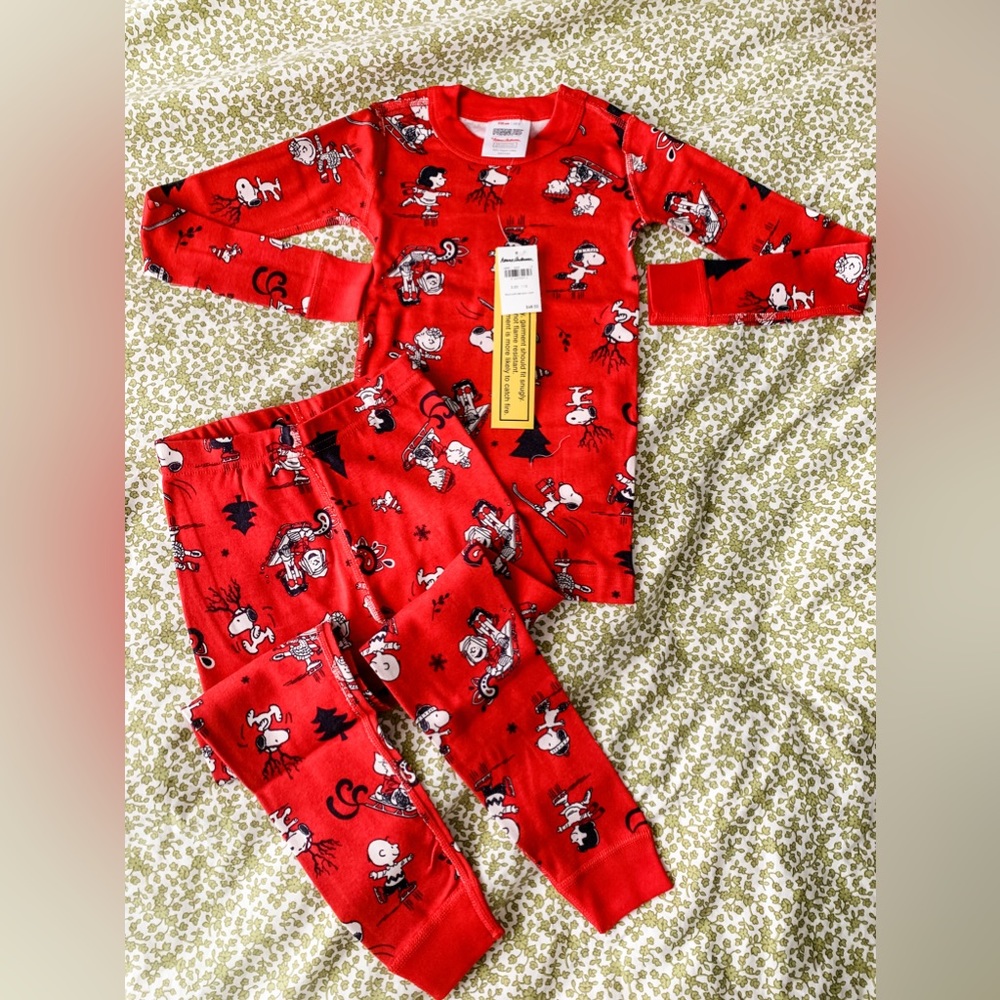 Hanna Andersson 5T 110 NEW NWT Organic Pajamas Peanuts Charlie Brown Snoopy Red